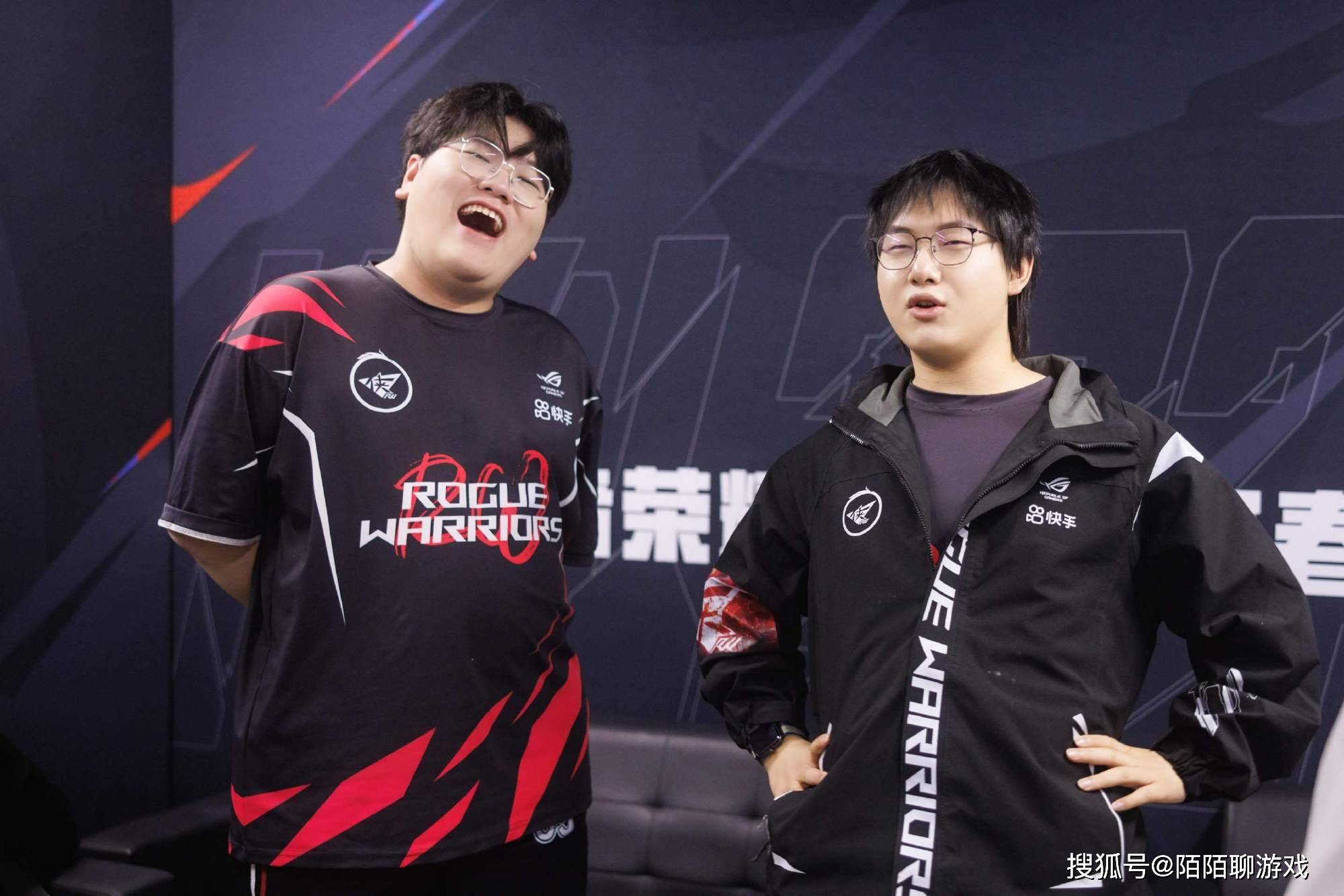 FLY轻取CLG，Doinb单局斩获MVP宿敌对决淘汰赛，留下经典瞬间