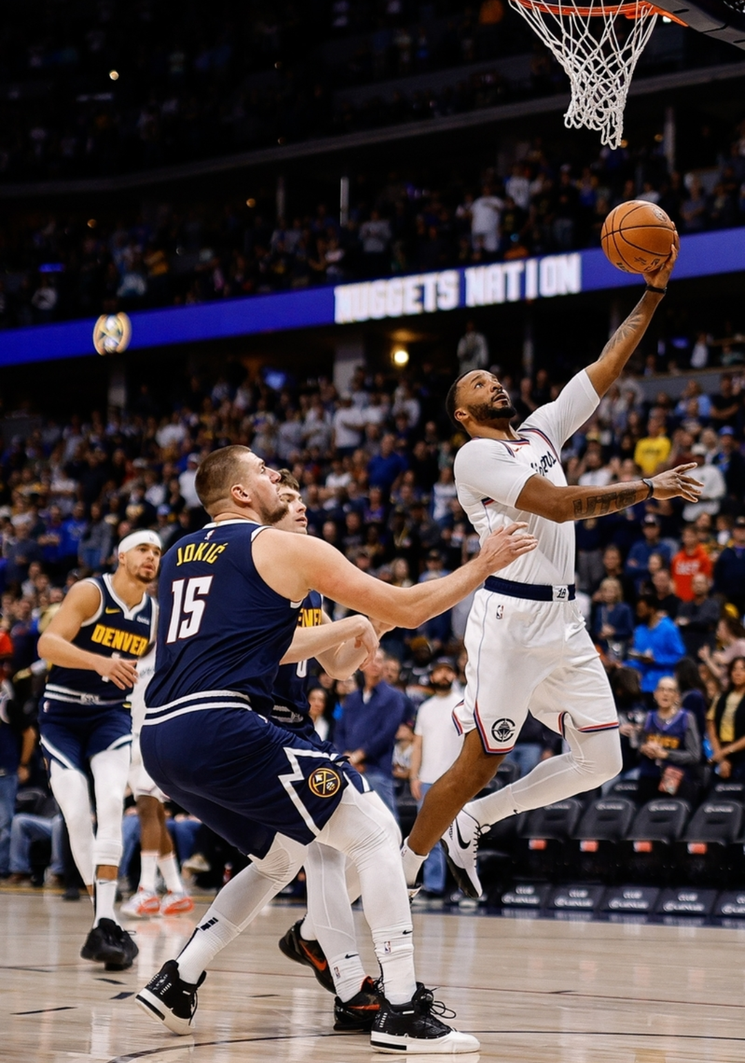 包含国王险胜上海队，约基奇状态火热的词条