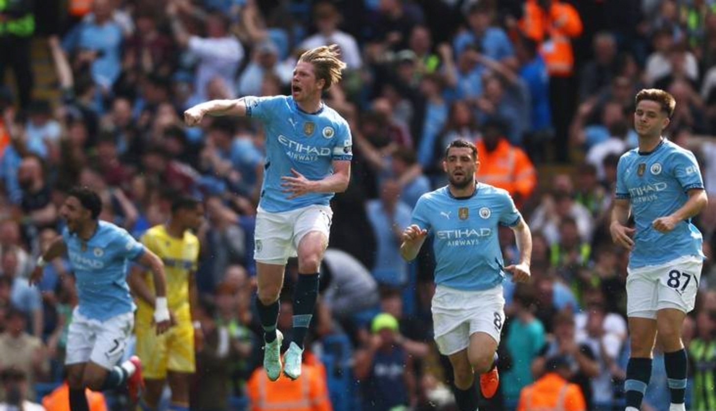 曼城险胜荷兰，马丁内利带队取胜