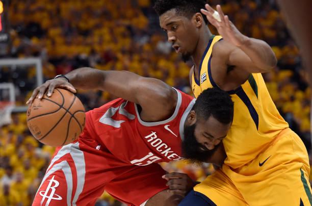 福建队横扫四川队，米切尔关键制胜的简单介绍