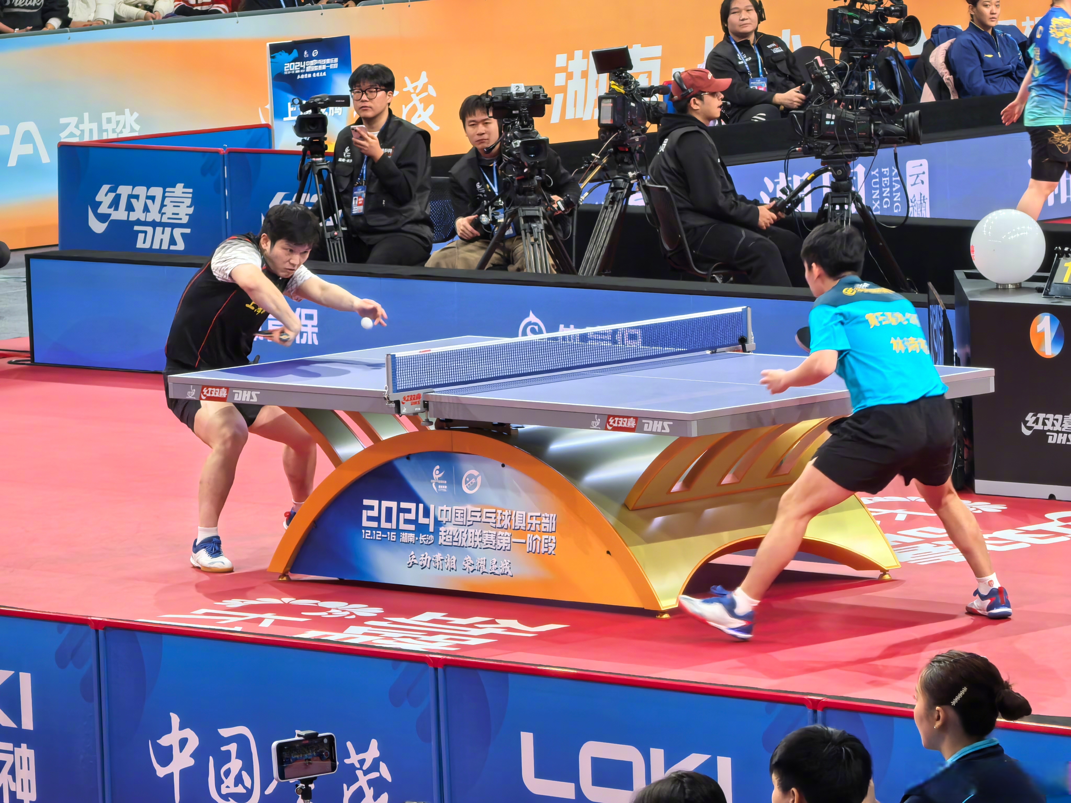 韩国队完胜英格兰队,樊振东带队取胜 韩国队完胜英格兰队,樊振东带队取胜