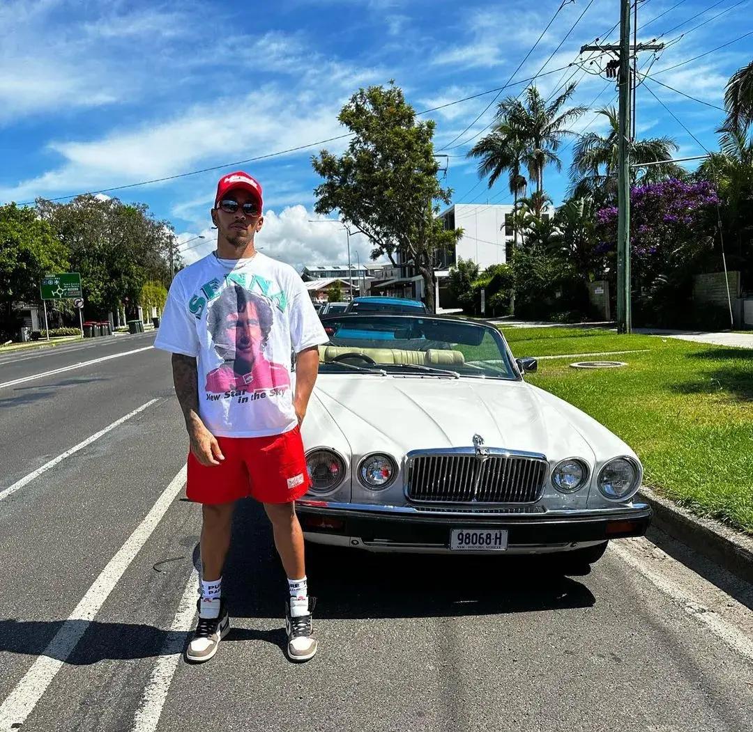 开云官网-阿斯顿马丁横扫梅赛德斯，汉密尔顿刷新纪录